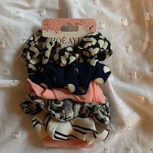 BRAND NWT Zoe Ayla Scrunchies